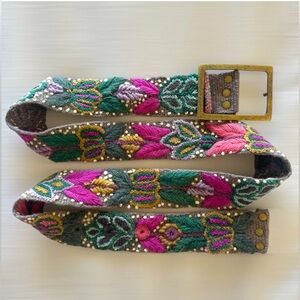 Kuyay Andina Hand Embroidered Peruvian Wool Belt | Floral Artisan | Medium NWT